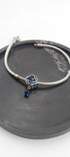 Load image into Gallery viewer, Blue dangle stone